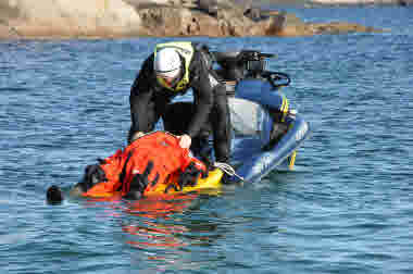 Sea rescue with jet ski