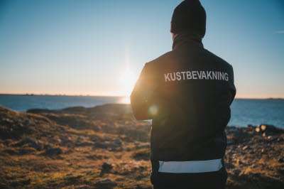 Kustbevakare bakifrån