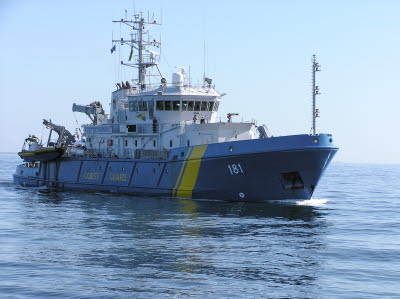 Kombinationsfartyg KBV 181 sedd från sidan